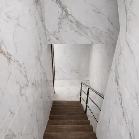 Luxury 9 Al Duomo Di Lägenhet Parma